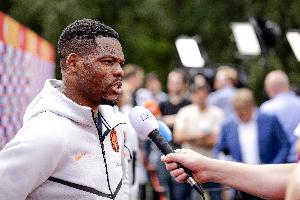 中超大连英博vs武汉三镇直播_中超大连英博vs武汉三镇直播在线观看_免费看直播